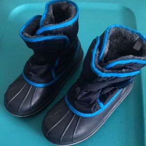 Boys size 11 - snow boots